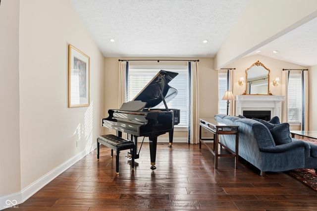 3322 Eden Village Drive, Carmel, IN 46033