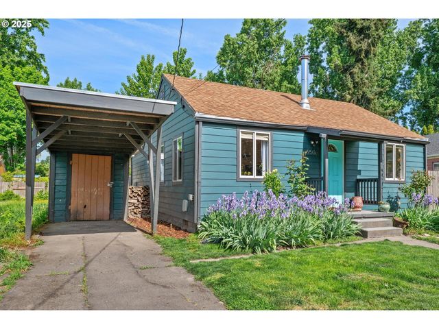 9506 Ne GERTZ Cir, Portland, OR 97211