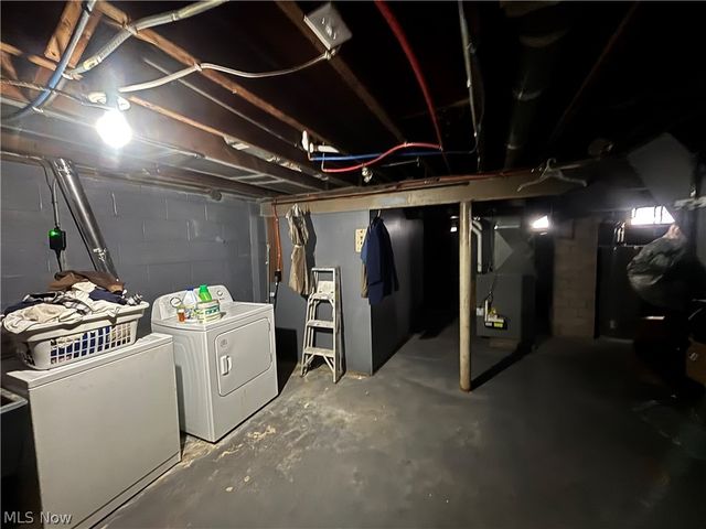 61 S Maryland Avenue, Youngstown, OH 44509