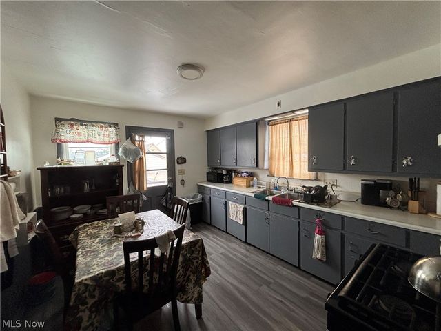 61 S Maryland Avenue, Youngstown, OH 44509