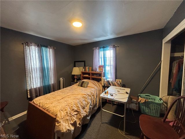 61 S Maryland Avenue, Youngstown, OH 44509