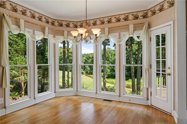 421 Clubview Drive, Woodstock, GA 30189