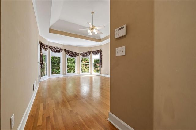421 Clubview Drive, Woodstock, GA 30189