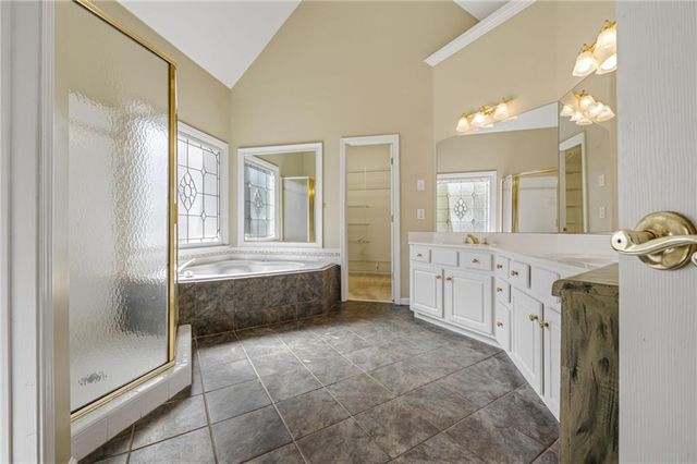 421 Clubview Drive, Woodstock, GA 30189