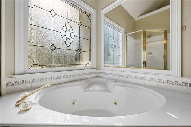 421 Clubview Drive, Woodstock, GA 30189
