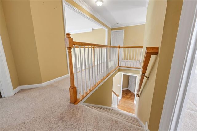 421 Clubview Drive, Woodstock, GA 30189