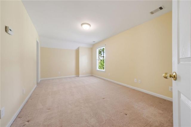 421 Clubview Drive, Woodstock, GA 30189