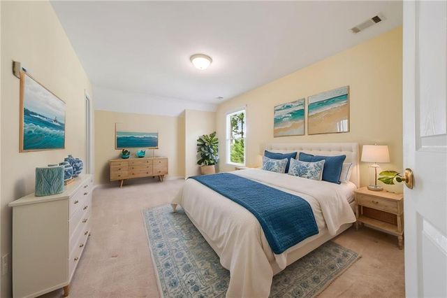 421 Clubview Drive, Woodstock, GA 30189