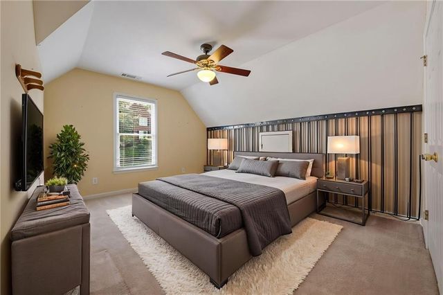 421 Clubview Drive, Woodstock, GA 30189