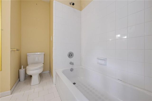 421 Clubview Drive, Woodstock, GA 30189