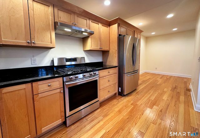 8 Woodside Avenue, Seymour, CT 06483