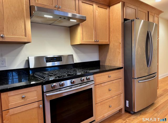 8 Woodside Avenue, Seymour, CT 06483