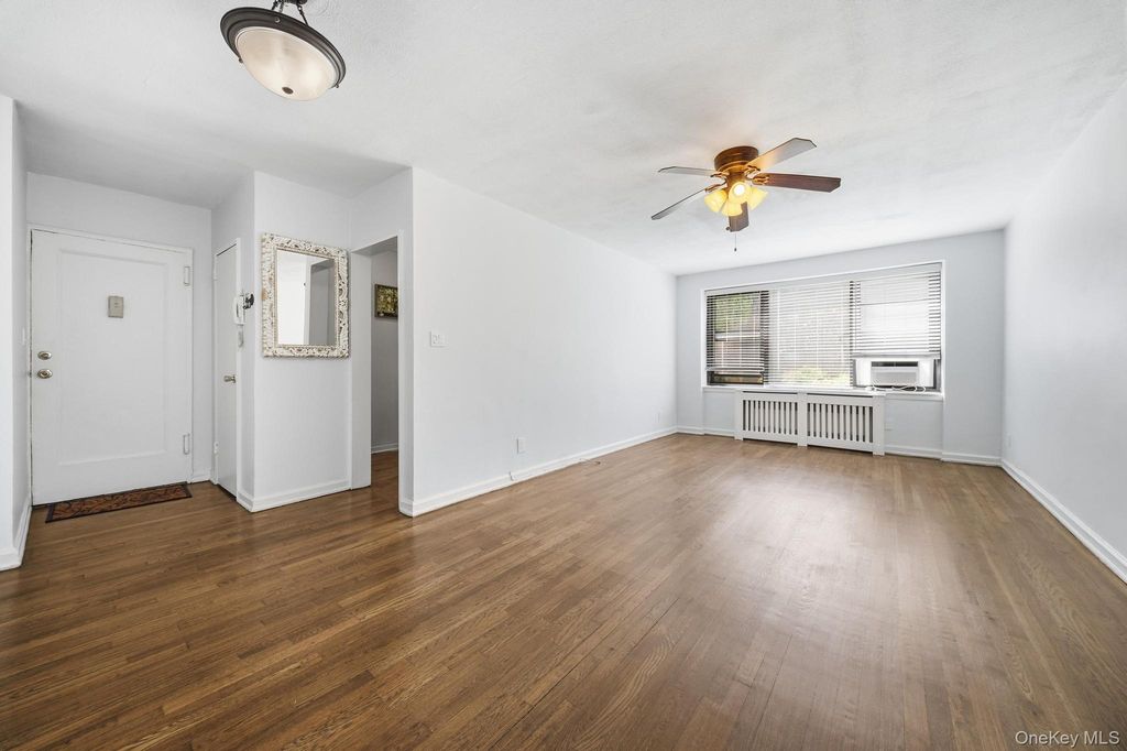 320 Atlantic Avenue C1, East Rockaway, NY 11518 — photo 3