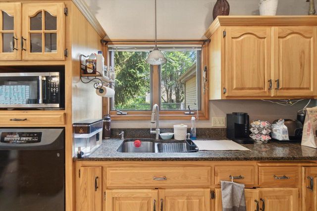 N3131 CENTER STREET, Lake Geneva, WI 53147