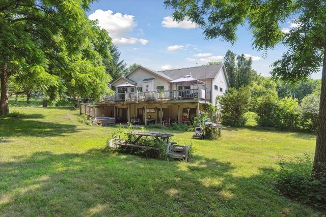 N3131 CENTER STREET, Lake Geneva, WI 53147
