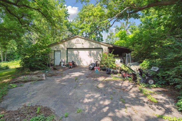 N3131 CENTER STREET, Lake Geneva, WI 53147