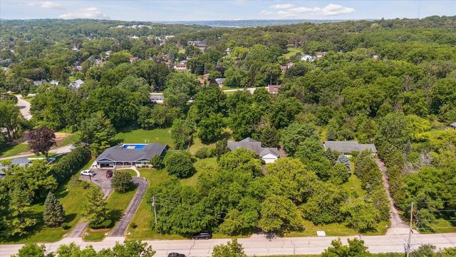 N3131 CENTER STREET, Lake Geneva, WI 53147