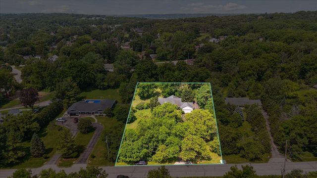 N3131 CENTER STREET, Lake Geneva, WI 53147