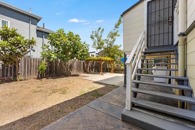 1511 19th Avenue, Oakland, CA 94606