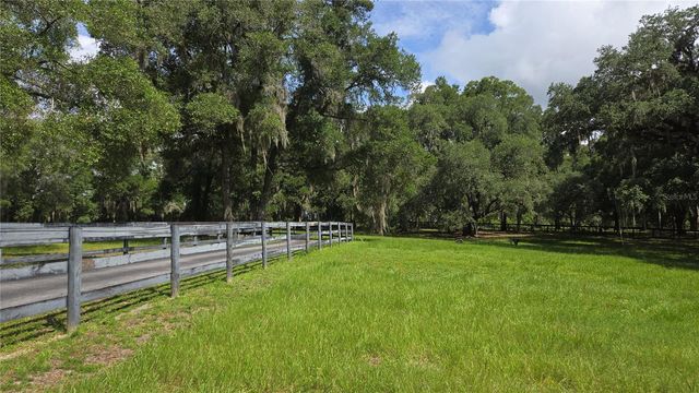 1025 NW 150TH AVENUE, Ocala, FL 34482