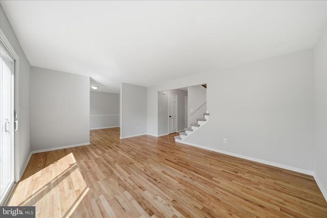 20126 WARINGWOOD, Gaithersburg, MD 20886