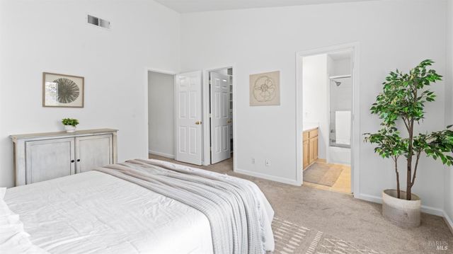 1714 Zinfandel Dr, Petaluma, CA 94954