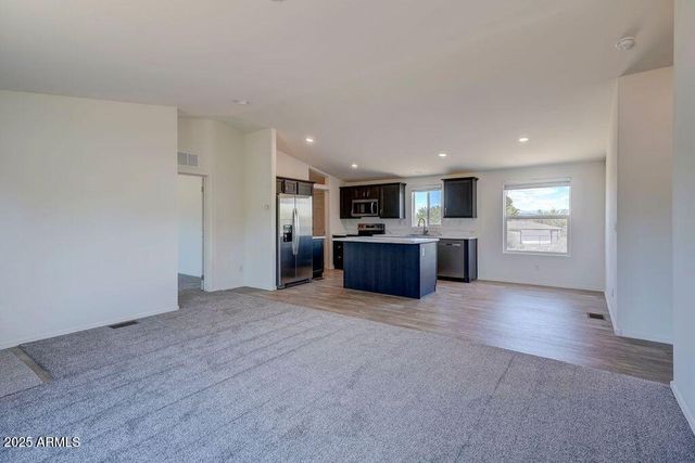 20809 E Antelope Road, Mayer, AZ 86333