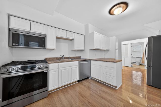 35 East Avenue, Middletown, NY 10940