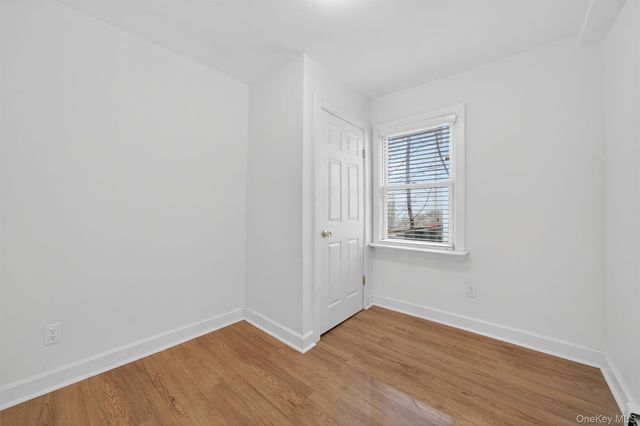 35 East Avenue, Middletown, NY 10940