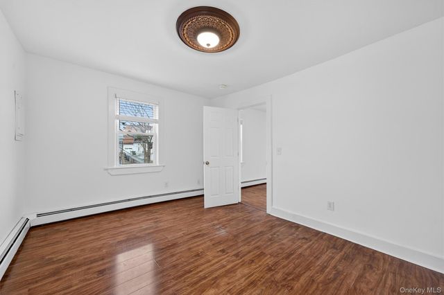 35 East Avenue, Middletown, NY 10940