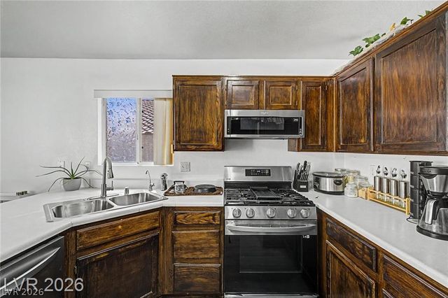 6609 Bush Clover Lane, Las Vegas, NV 89156
