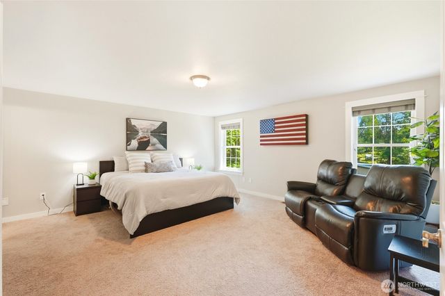 24015 SE 380th Street, Enumclaw, WA 98022