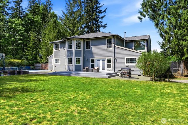 24015 SE 380th Street, Enumclaw, WA 98022