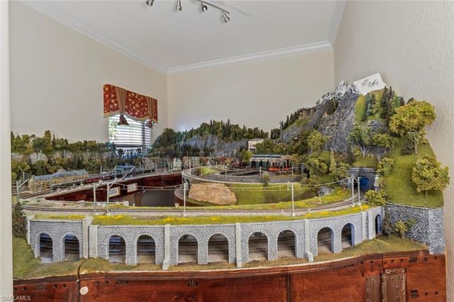 2634 Stonyhill CT, Cape Coral, FL 33991