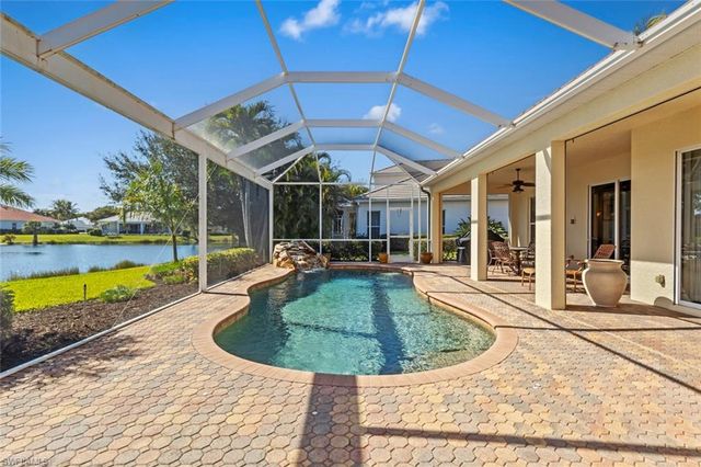 2634 Stonyhill CT, Cape Coral, FL 33991