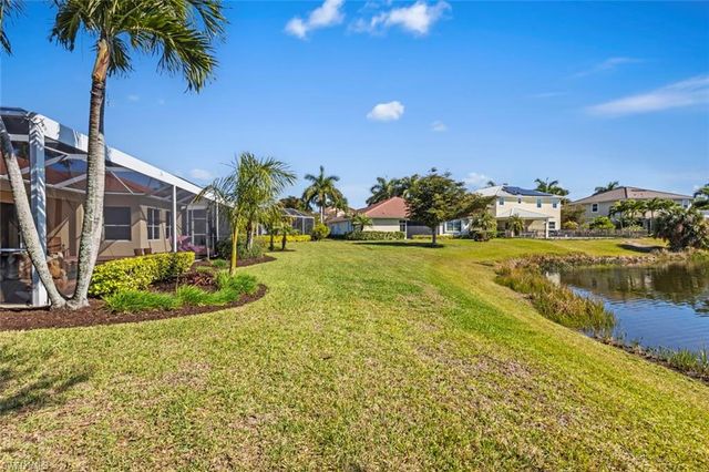 2634 Stonyhill CT, Cape Coral, FL 33991