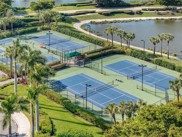 2634 Stonyhill CT, Cape Coral, FL 33991