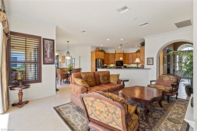 2634 Stonyhill CT, Cape Coral, FL 33991