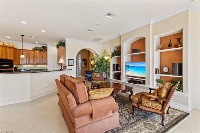 2634 Stonyhill CT, Cape Coral, FL 33991