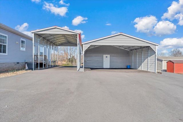 1625 Airport RD, Moneta, VA 24121