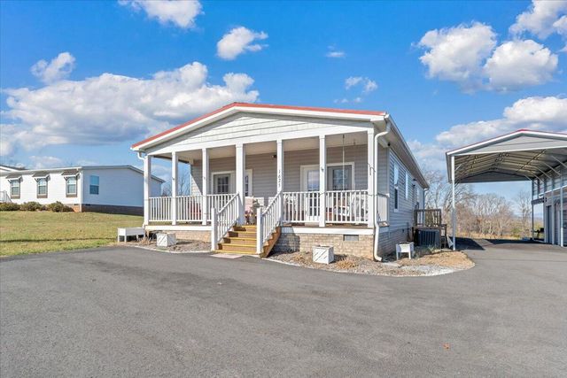 1625 Airport RD, Moneta, VA 24121