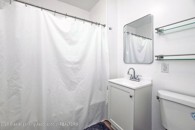 1354 Lansing Avenue, Lansing, MI 48915