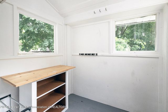 1354 Lansing Avenue, Lansing, MI 48915