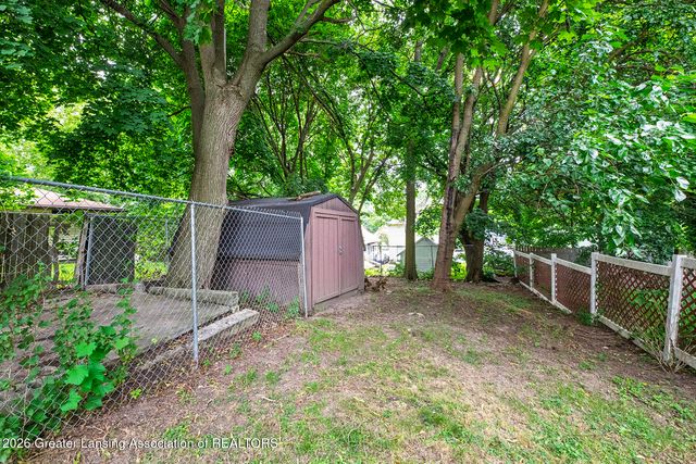 1354 Lansing Avenue, Lansing, MI 48915
