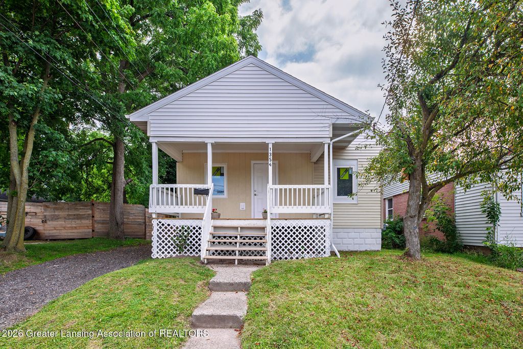 1354 Lansing Avenue, Lansing, MI 48915