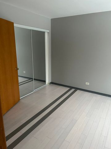 761 Dillon Court, Grayslake, IL 60030