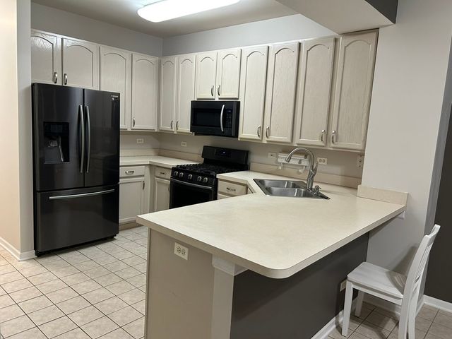 761 Dillon Court, Grayslake, IL 60030