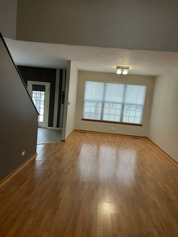 761 Dillon Court, Grayslake, IL 60030