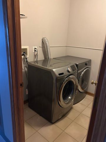 761 Dillon Court, Grayslake, IL 60030