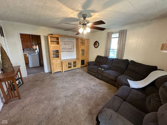 7 Beveridge Street, Greencastle, IN 46135